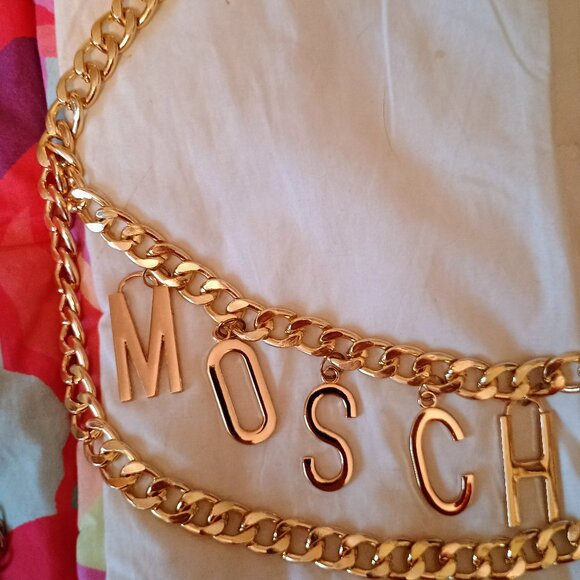 Moschino Gold Chain Belt 22" Long New - Picture 2 of 4